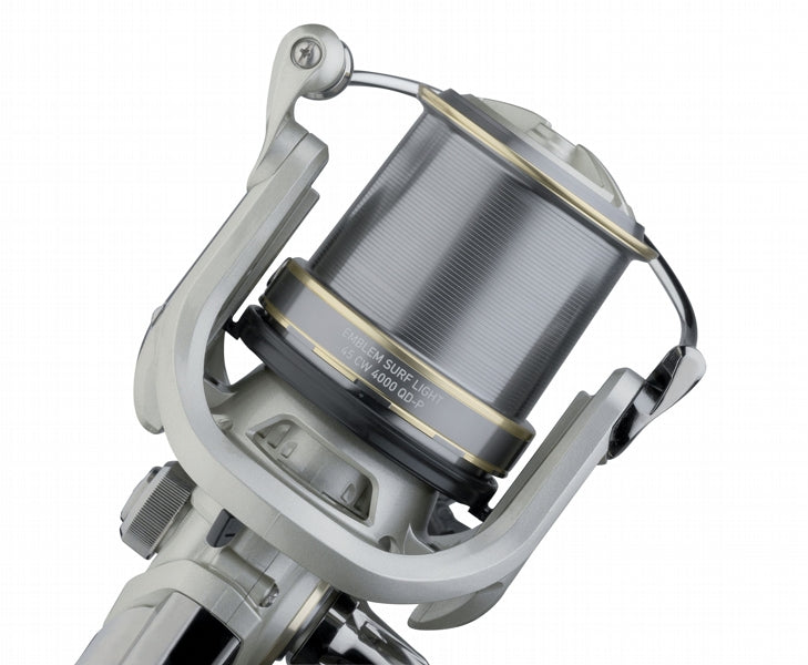 Carica immagine in Galleria Viewer, Daiwa Emblem Surf Light 45 Cw Qd