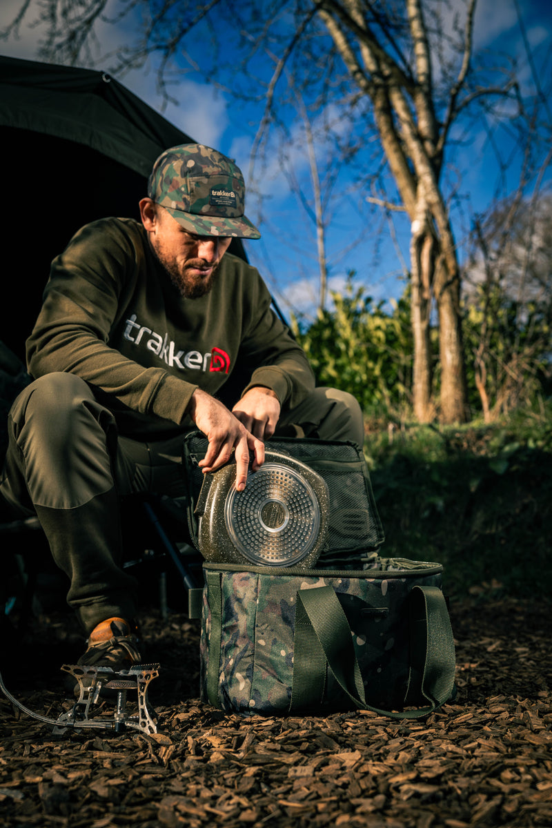 Carica immagine in Galleria Viewer, Trakker NXC Camo Cook-R Bag
