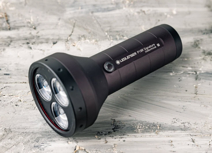 Carica immagine in Galleria Viewer, Led Lenser P18r Signature