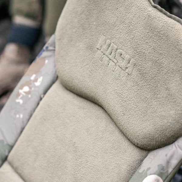 Carica immagine in Galleria Viewer, Kevin Nash Bank Life Reclining Chair Camo