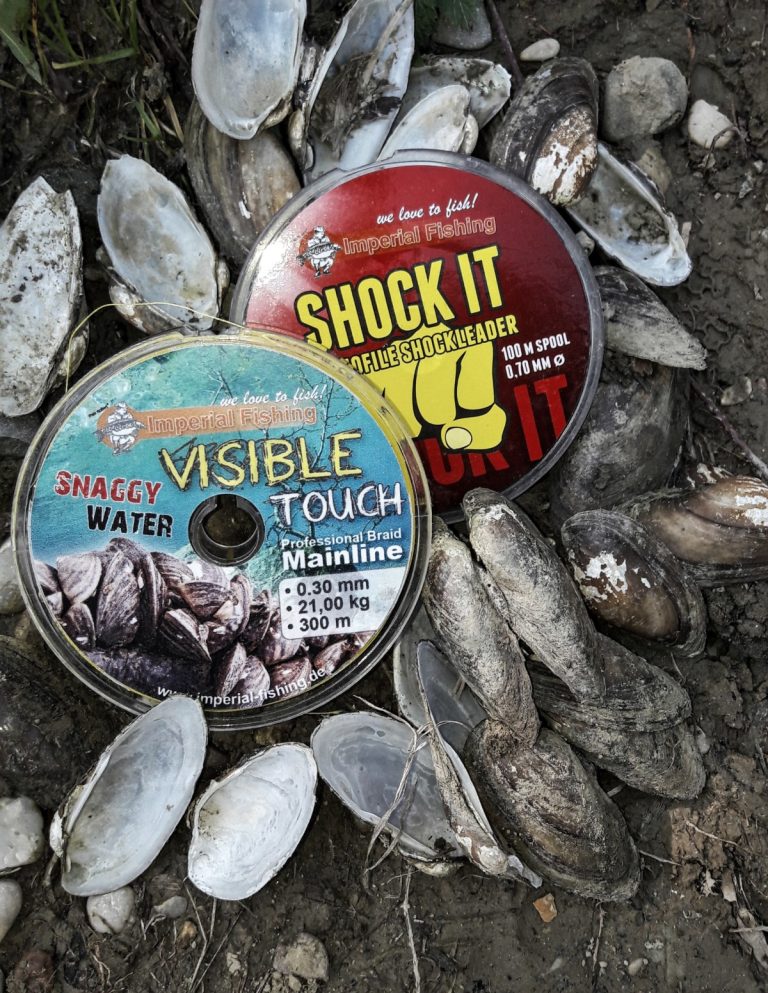 Carica immagine in Galleria Viewer, IMPERIAL FISHING VISIBLE TOUCH SNAGGY WATER 0,30mm 900mt 21kg - GIALLO