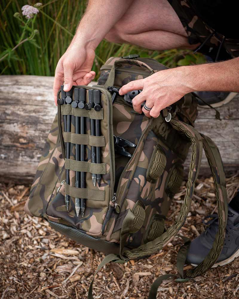 Carica immagine in Galleria Viewer, Fox Camolite™ Compact Rucksack - Zaino da Pesca Compatto