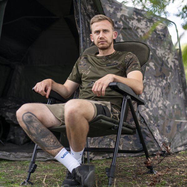 Carica immagine in Galleria Viewer, Kevin Nash Bank Life Reclining Chair Camo
