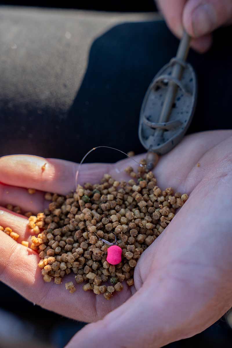 Load image into Gallery viewer, Matrix X7 - Carp Method Hooks Barbless Eyed