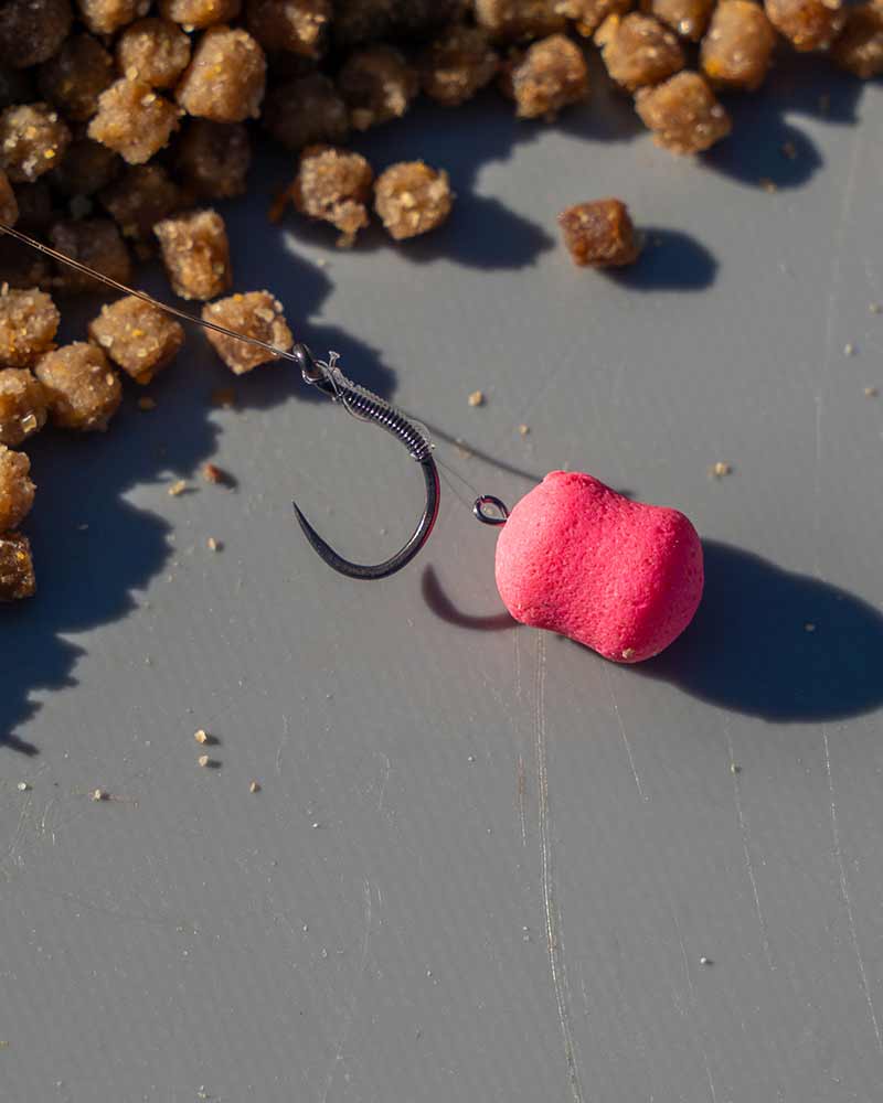 Load image into Gallery viewer, Matrix X7 - Carp Method Hooks Barbless Eyed