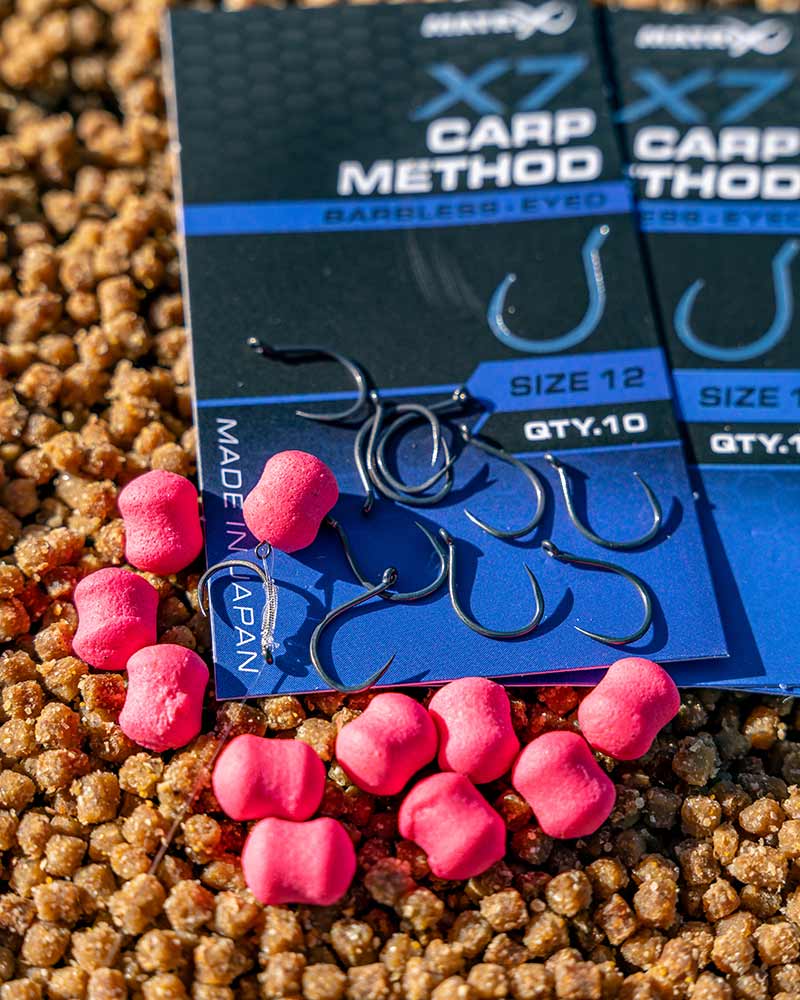 Load image into Gallery viewer, Matrix X7 - Carp Method Hooks Barbless Eyed