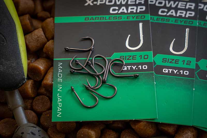 Load image into Gallery viewer, Matrix X8 - X-Power Carp Hooks Barbless Eyed
