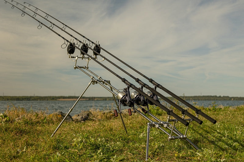 Carica immagine in Galleria Viewer, Solar P1 Euro Universal Pod - Rod Pod Carpfishing Made in UK