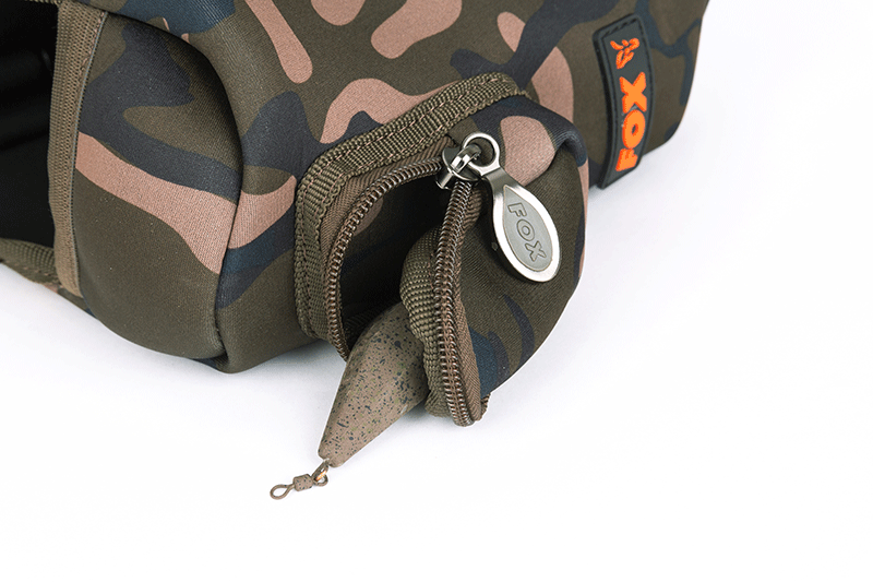 Carica immagine in Galleria Viewer, Fox Camo Reel Pouch
