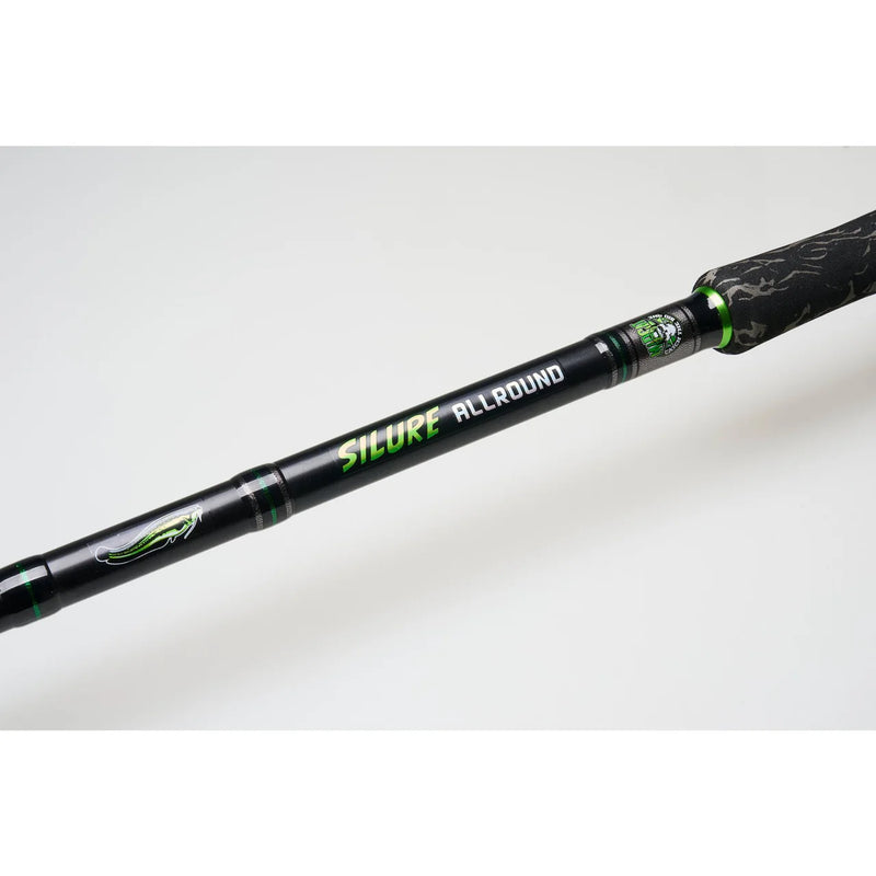 Carica immagine in Galleria Viewer, Madcat Silure Alround 300 200-400g 8000 Combo - Canna e Mulinello per Pesca al Siluro
