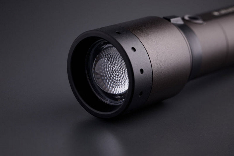 Carica immagine in Galleria Viewer, Led Lenser P7r Signature

