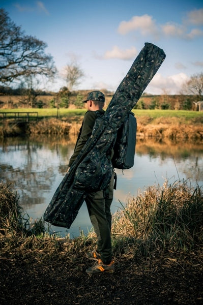 Carica immagine in Galleria Viewer, Trakker Nxc Camo 3 Rod Sleeve 12ft

