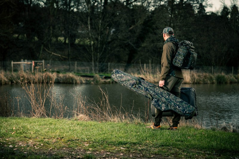 Carica immagine in Galleria Viewer, Trakker Nxc Camo 3 Rod Sleeve 10ft
