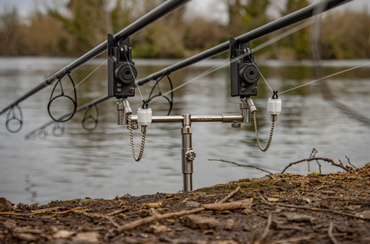 Solar Pro-Loc 2 Rod Buzz Bar (Front)