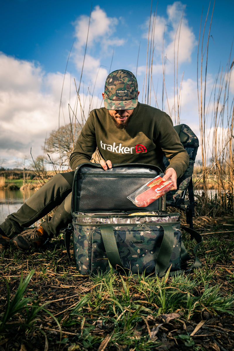 Carica immagine in Galleria Viewer, Trakker NXC Camo Chilla Bag - Borsa Termica per Esche e Alimenti

