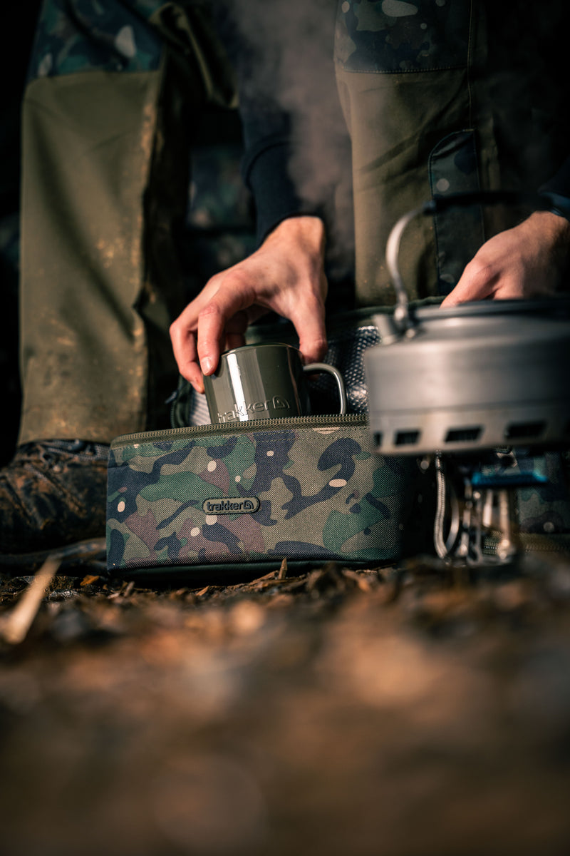 Carica immagine in Galleria Viewer, Trakker NXC Camo Brew Kit - Set Completo per Bevande Calde con Tazze e Contenitori
