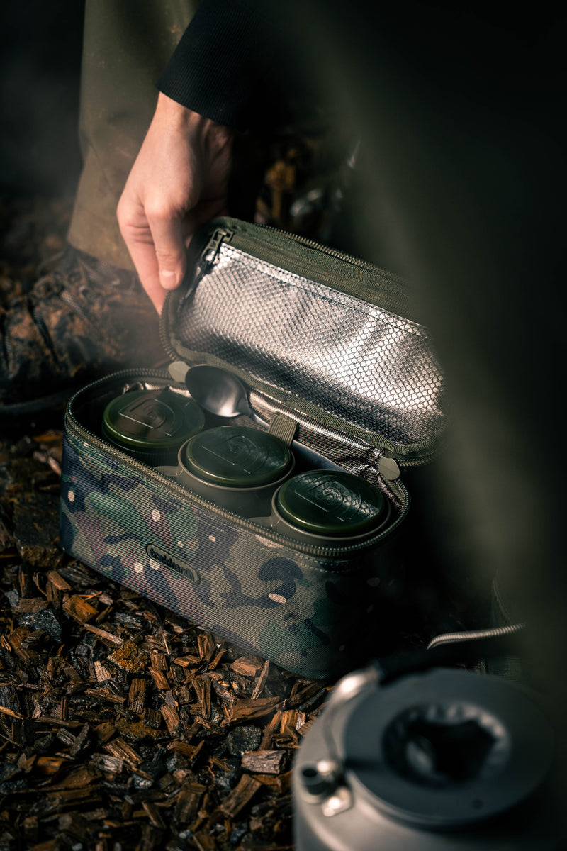 Carica immagine in Galleria Viewer, Trakker NXC Camo Brew Kit - Set Completo per Bevande Calde con Tazze e Contenitori
