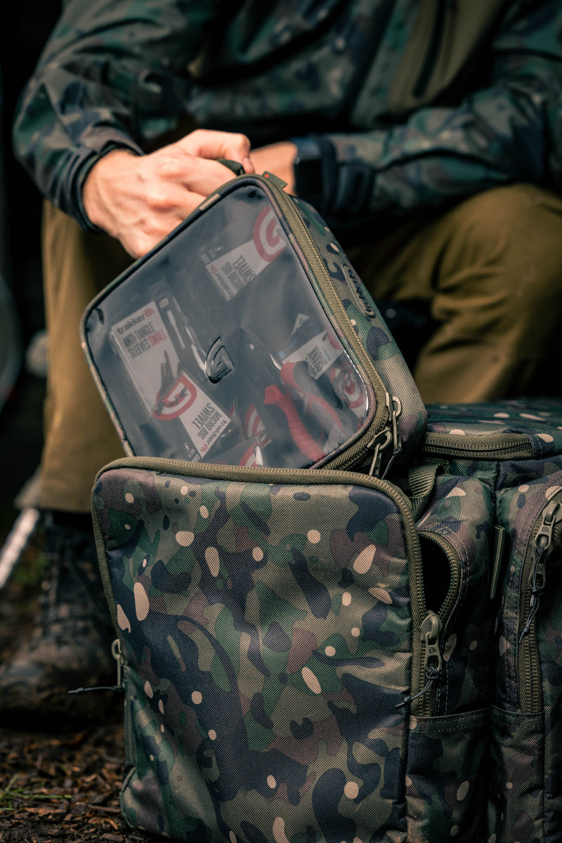 Carica immagine in Galleria Viewer, Trakker NXC Camo Bitz Pouch Large - Borsa Portaccessori con Divisori Personalizzabili
