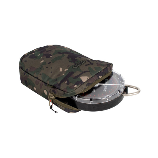 Trakker NXC Camo Scales Pouch - Custodia Imbottita per Bilance da Pesca