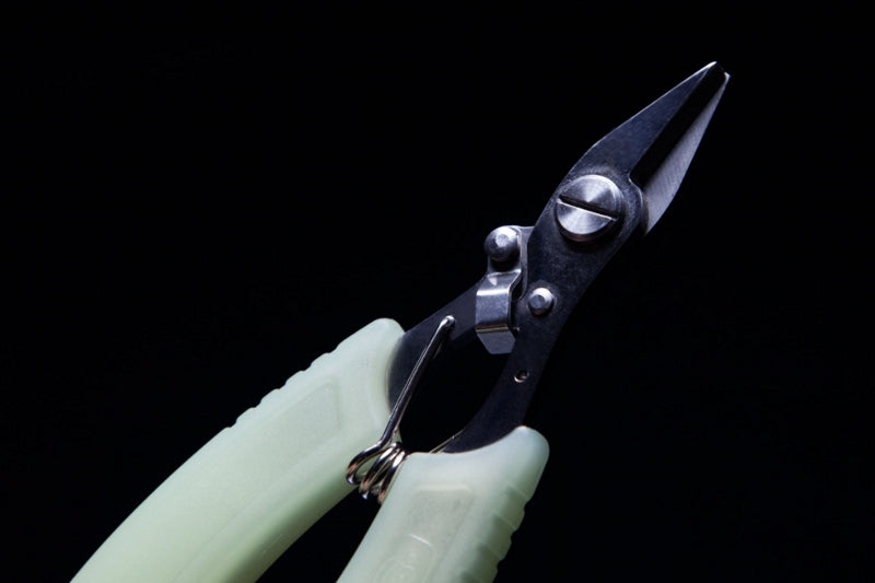 Carica immagine in Galleria Viewer, Ridge Monkey Nite Glo Braid Scissors
