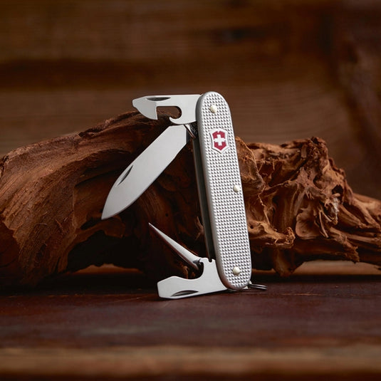 Victorinox Pioneer