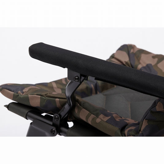 Prologic Avenger Comfort Camo Chair W/Armrests & Covers 140kg