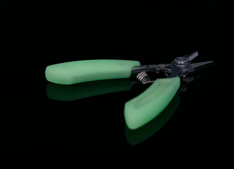Carica immagine in Galleria Viewer, Ridge Monkey Nite Glo Braid Scissors

