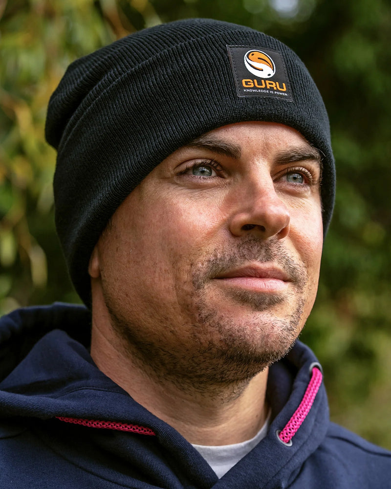 Carica immagine in Galleria Viewer, Guru Black Patch Beanie - Cuffia Nera con Logo
