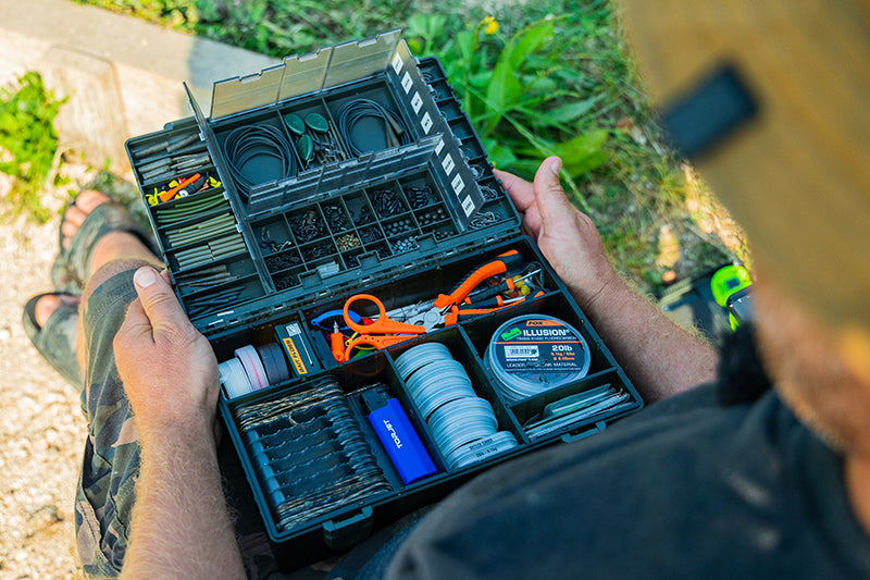 Carica immagine in Galleria Viewer, Fox Edges Medium Tackle Box

