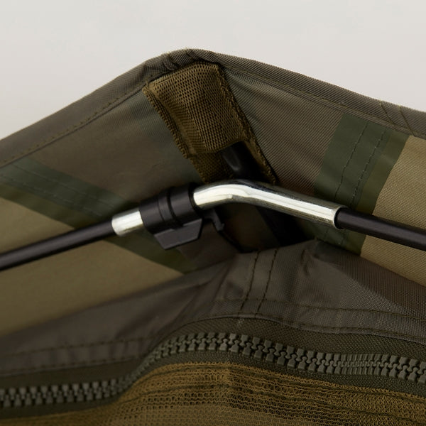 Carica immagine in Galleria Viewer, Prologic Avenger 65 Brolly &amp; Mozzy Front
