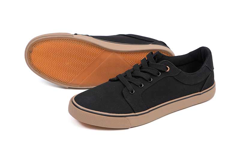 Carica immagine in Galleria Viewer, Fox Black Canvas Shoe
