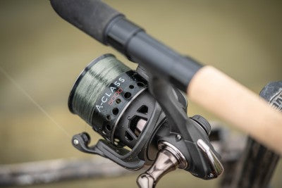 Carica immagine in Galleria Viewer, Guru A-Class Power Distance Feeder
