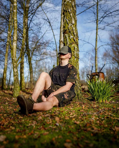 Carica immagine in Galleria Viewer, Fox Black/Camo Outline T-Shirt
