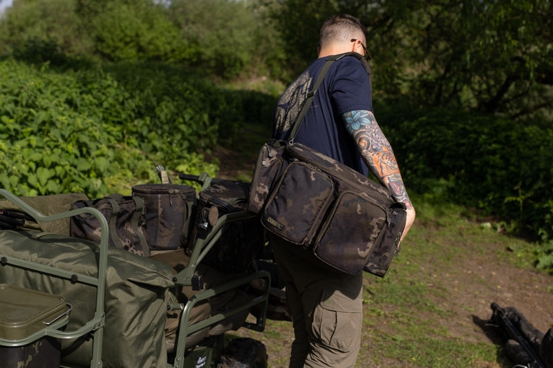 Carica immagine in Galleria Viewer, Korda Compac Small Carryall Dark Kamo
