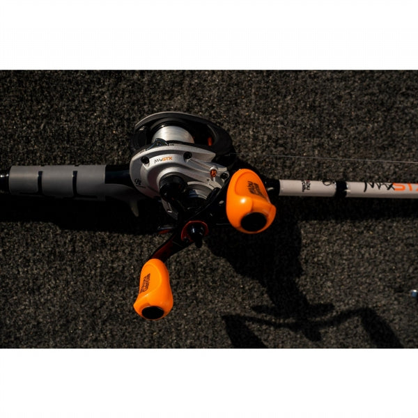 Laden Sie das Bild in Galerie -Viewer, ABU GARCIA MAX4 STX - Mulinello Baitcast 6.4:1 Sinistra Flipping Switch
