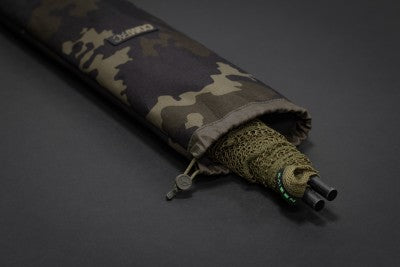 Chargez l&#39;image dans la visionneuse de la galerie, Korda Compac Stink Sleeve 46in Dark Kamo
