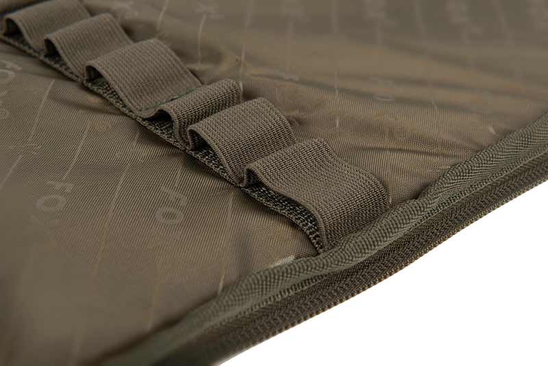 Carica immagine in Galleria Viewer, Fox Camolite™ Large Bankstick Carryall
