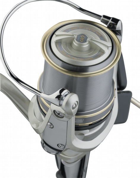 Daiwa Emblem Surf Light 45 Cw Qd