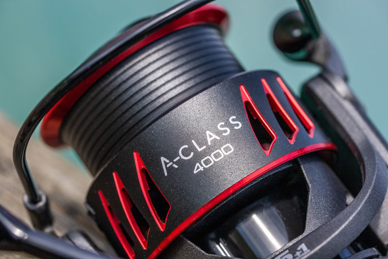 Laden Sie das Bild in Galerie -Viewer, Guru Tackle A-Class 4000 Reel (2026)
