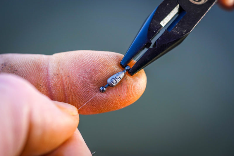 Load image into Gallery viewer, Guru Shot Plier - Pinze per Pallini da Pesca
