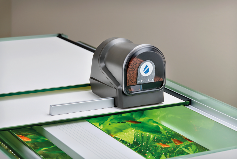 Carica immagine in Galleria Viewer, OASE FishGuard - Mangiatoia Automatica per Acquari
