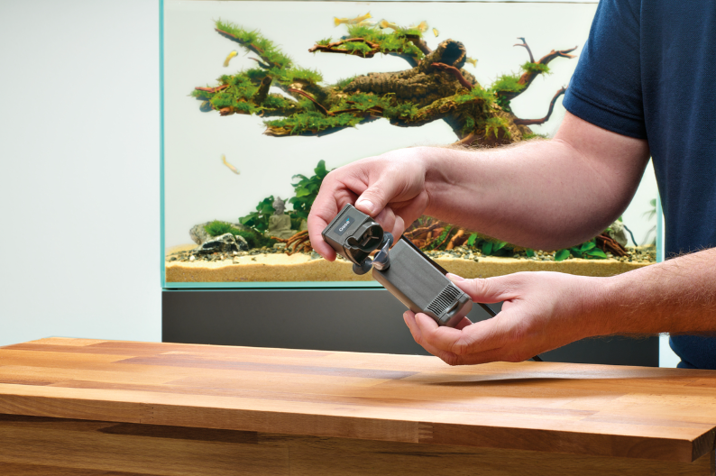 Carica immagine in Galleria Viewer, OASE BioCompact - Filtro Interno per Acquari
