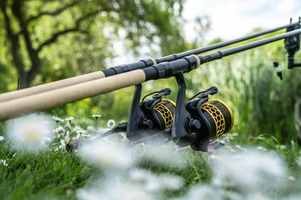 Laden Sie das Bild in Galerie -Viewer, Nash Scope Cork / Canna Carpfishing con Impugnatura in Sughero
