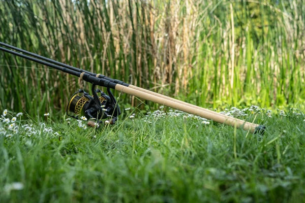 Laden Sie das Bild in Galerie -Viewer, Nash Scope Cork / Canna Carpfishing con Impugnatura in Sughero
