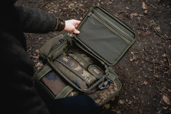 Load image into Gallery viewer, Nash Subterfuge Carryall Medium 50L - Borsa da Carpfishing
