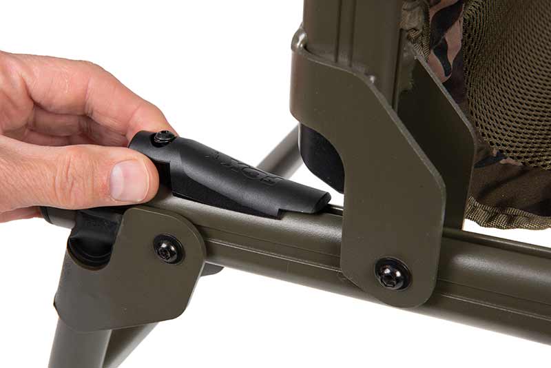 Laden Sie das Bild in Galerie -Viewer, Fox Duralite Recliner Arm Chairs
