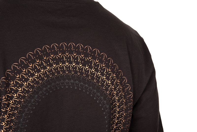 Carica immagine in Galleria Viewer, Fox Circle T - T-shirt Logo Circolare Carpfishing
