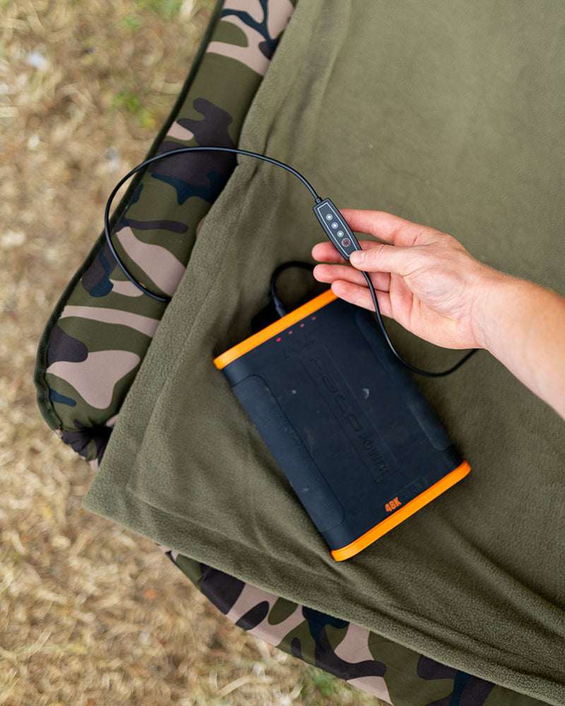 Load image into Gallery viewer, Fox Halo Heated Blanket - Coperta Riscaldata per Carpfishing
