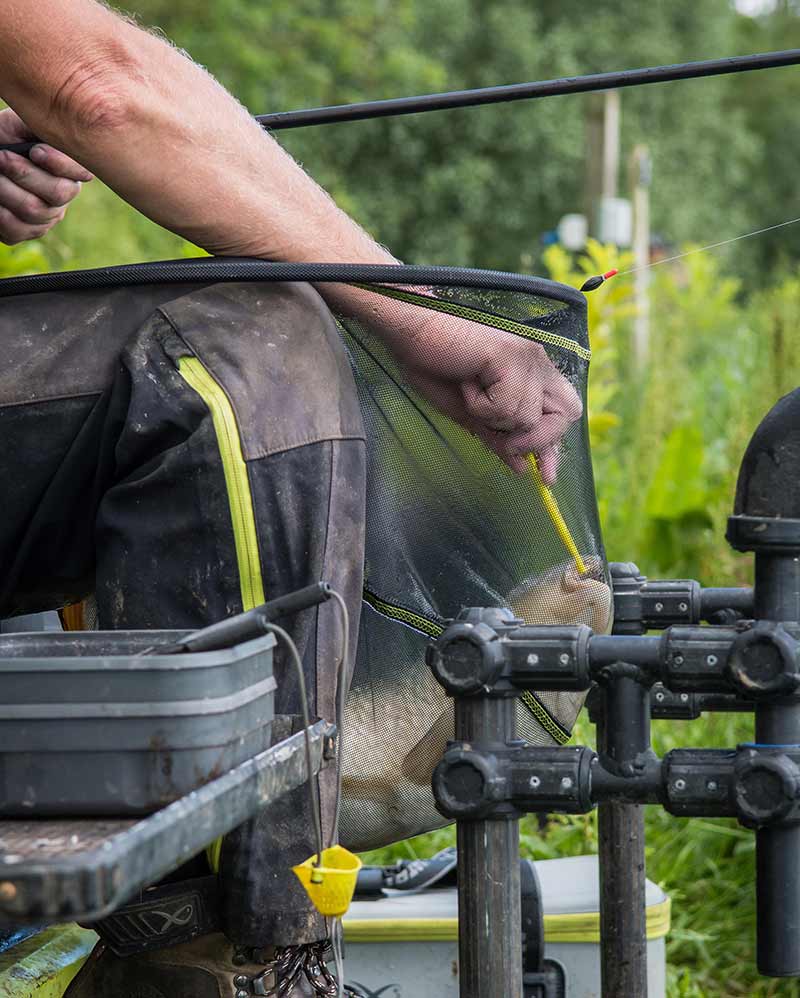 Laden Sie das Bild in Galerie -Viewer, Matrix Fine Mesh Landing Net - Testa per Guadino a Maglia Fine
