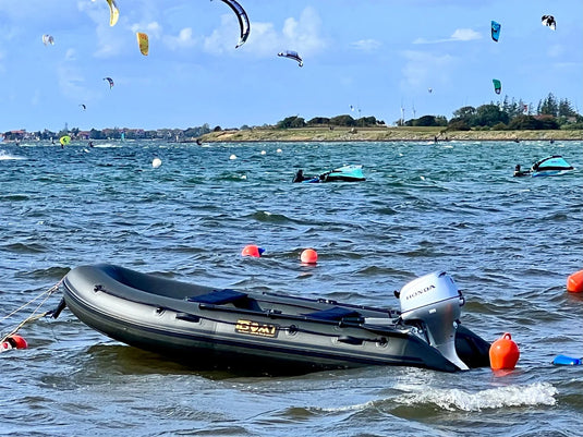 iBoat 320 GEN 5 Super Strong – Carbon Black